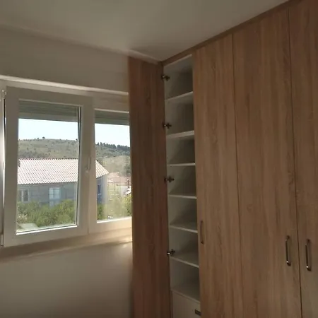 Apartment The Sea