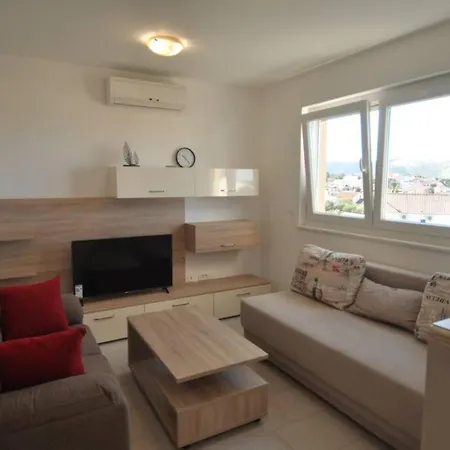 The Sea Apartment *